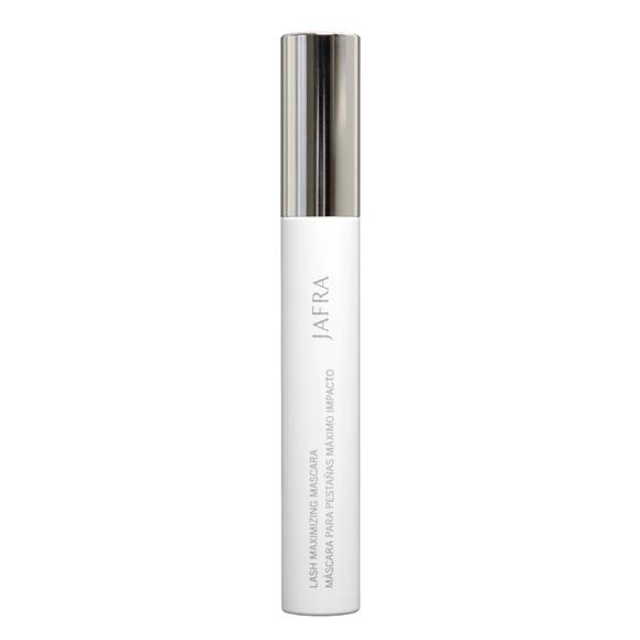 Maximizing Mascara Black